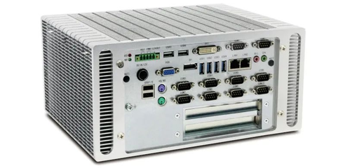 华北工控智慧灯杆专用计算机 支持多功能模块的集成应用